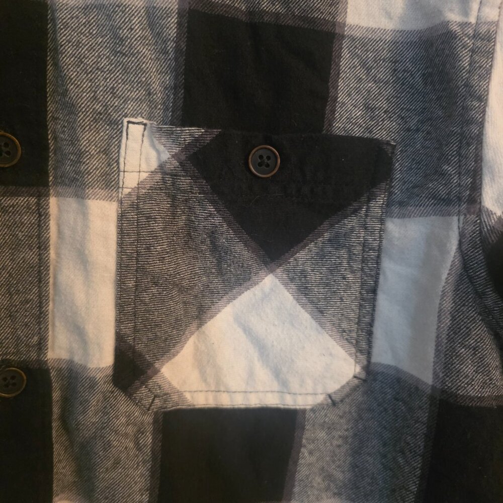 Urban Pipeline Ultimate Flannel Shirt Awesomely Soft Black & White Plaid Men's S - Picture 2 of 4